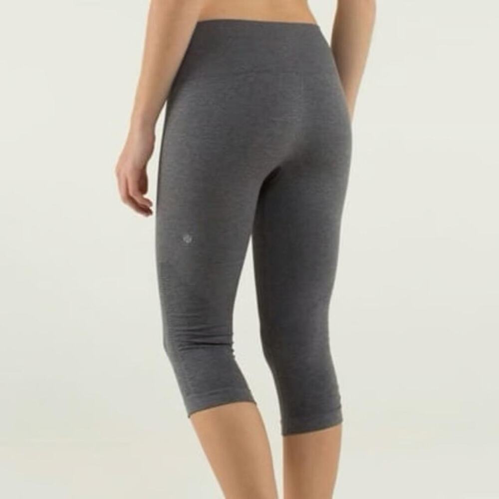 Lululemon In The Flow Crop